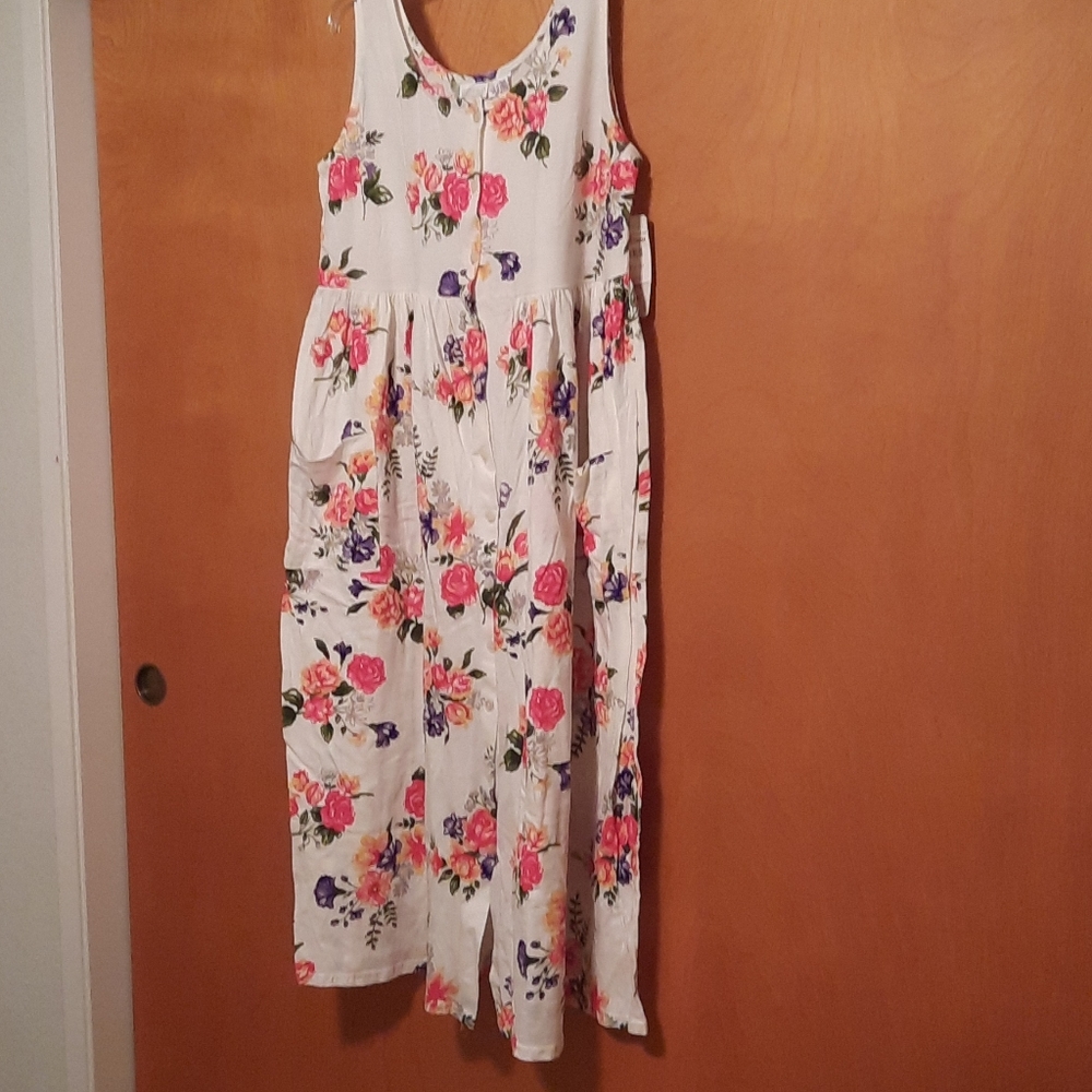 Floral Adonna Leisurewear dress medium - Picture 2 of 6